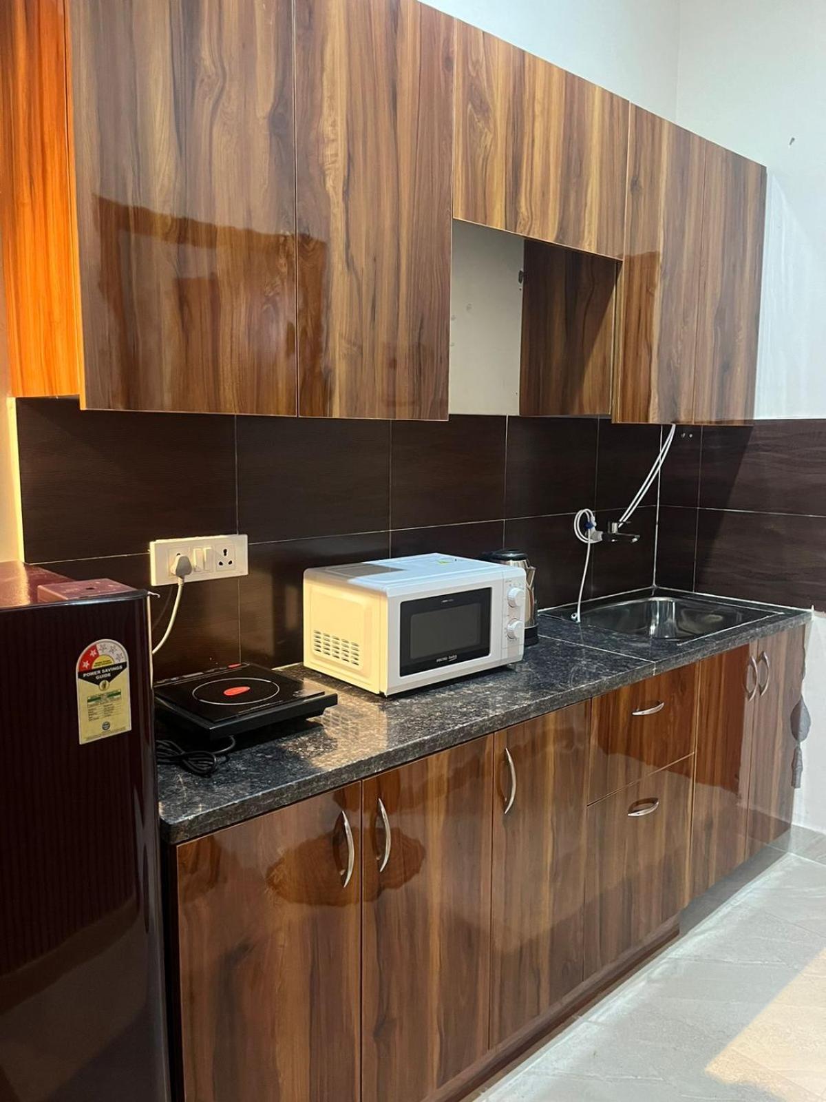 Studio Apartment In Greater Noida Eksteriør bilde